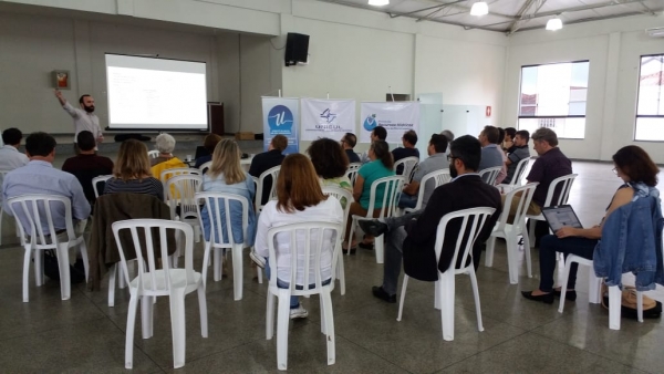 Em oficina, sociedade discute propostas para a bacia do Rio Urussanga