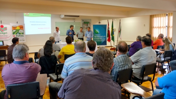 Agricultores debatem projeto de outorga da água para irrigação no sul de Santa Catarina