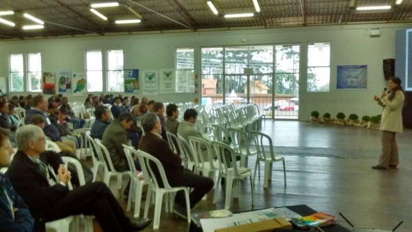 Comitê Rio do Peixe presente no 1° Seminário Catarinense de Olericultura e 1 Feira Tecnológica em Horticultura