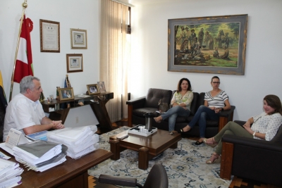 Bandeira em defesa da água é proposta ao Poder Executivo