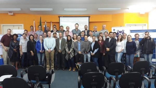 Experiências dos EUA são compartilhadas com equipe do Plano de Recursos Hídricos da Bacia do Rio Urussanga