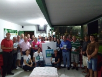 LIVRO E DOCUMENTÁRIO DO PROJETO INFORMAR LANÇADOS EM COLÔNIA DE PESCADORES DE TIJUCAS