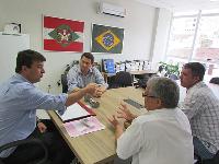 Representantes do Comitê da Bacia Hidrográfica do Rio Tijucas visitam a SDR de Brusque