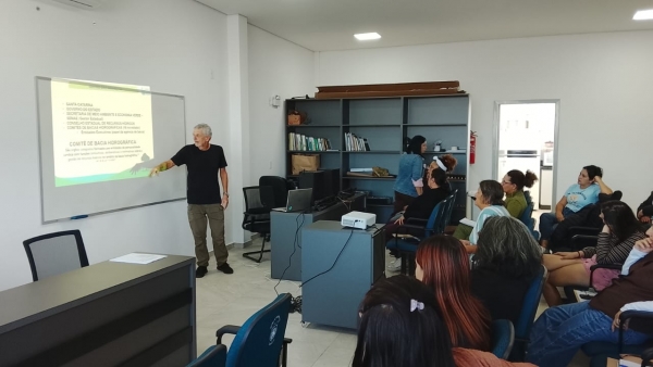 Comit&ecirc; Tijucas e Bigua&ccedil;u &eacute; tema de palestra no Curso Profissionalizante de Agente em Desenvolvimento Socioambiental do IFSC Tijucas