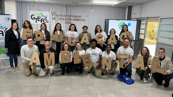 Comit&ecirc; Itapocu participa de Semin&aacute;rio Regional de Educa&ccedil;&atilde;o Ambiental promovido pelo GTEA RH06