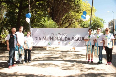 MAIS DE 1.500 KITS EDUCATIVOS ENTREGUES NAS BLITZ DO COMITÊ ARARANGUÁ