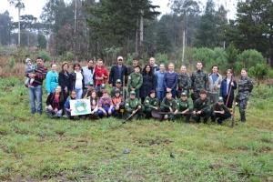 Dia da árvore é celebrado com o plantio de 150 mudas de espécies nativas