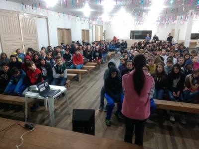 SEMINÁRIO DO MEIO AMBIENTE COM FOCO NA ÁGUA MOBILIZA ALUNOS DE ÁGUAS MORNAS