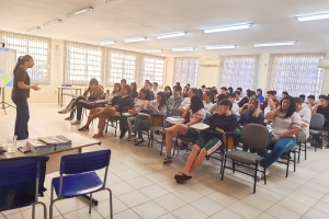 Comitê Tubarão e Complexo Lagunar leva ensinamentos a alunos da EEB Lino Pessoa