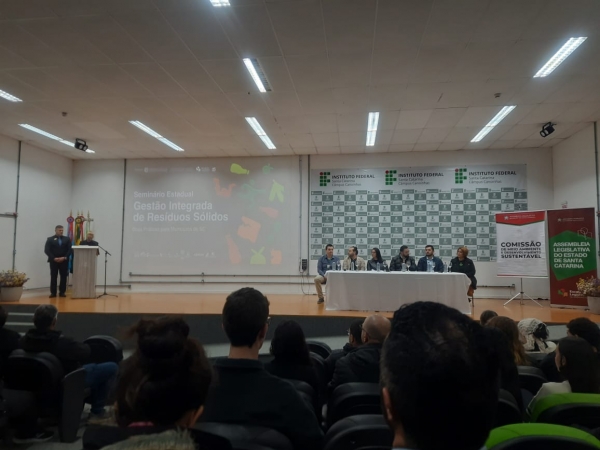 Comit&ecirc; Canoinhas participa de evento regional sobre gest&atilde;o de res&iacute;duos s&oacute;lidos e sustentabilidade ambiental