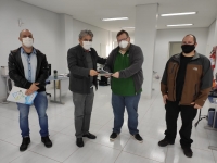 Projeto para captação de recursos financeiros é apresentado para membro da APESC