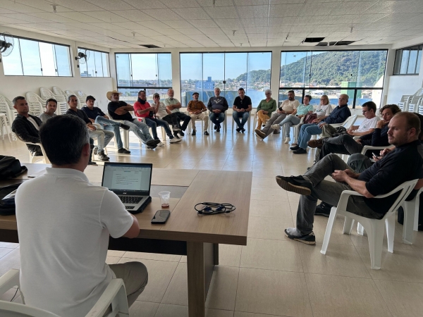 Comitê Tubarão e Complexo Lagunar presente na reunião do Conselho Municipal de Desenvolvimento Pesqueiro e Rural de Laguna