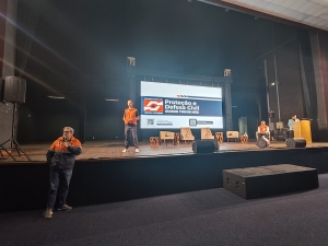 Tubar&atilde;o sedia evento da FECAM sobre comunica&ccedil;&atilde;o de risco e protocolos para alertas clim&aacute;ticos; Comit&ecirc; Tubar&atilde;o e Complexo Lagunar participa de atividade