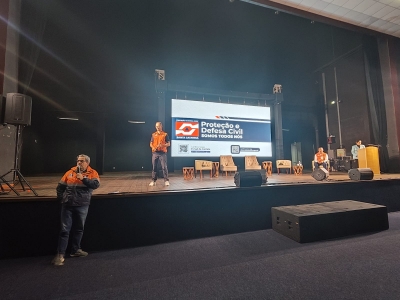 Tubar&atilde;o sedia evento da FECAM sobre comunica&ccedil;&atilde;o de risco e protocolos para alertas clim&aacute;ticos; Comit&ecirc; Tubar&atilde;o e Complexo Lagunar participa de atividade