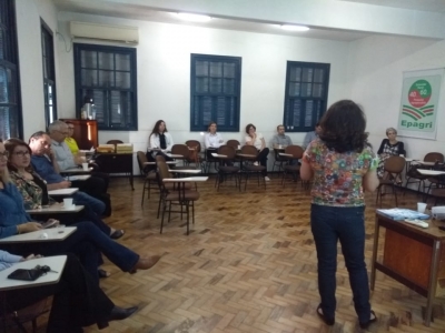 Em assembleia, membros participam de segunda capacitação