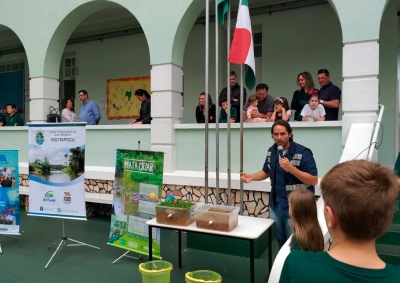 Comitê Itapocu participa da programação de encerramento da Festa Anual das Árvores