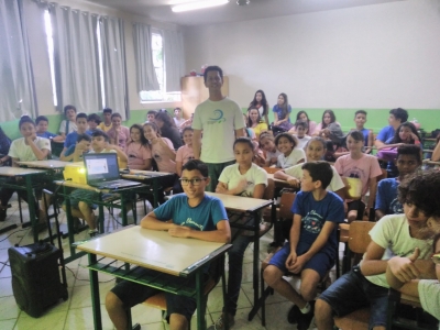 ALUNOS DE PALHOÇA PARTICIPAM DE PALESTRAS SOBRE GESTÃO DA ÁGUA