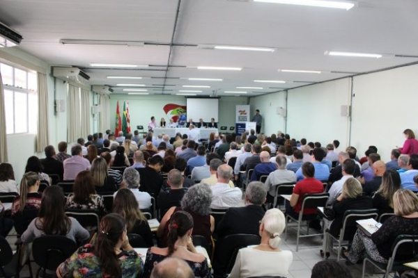 REPRESENTANTES DO COMITÊ DO ITAJAÍ PARTICIPAM DE MAIS UM ENCONTRO PARA DEFINIÇÃO DO PLANO DE DESENVOLVIMENTO SANTA CATARINA 2030