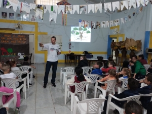 Comitê Antas e Afluentes do Peperi-guaçu participa da programação do Dia da Árvore